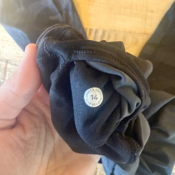 Lululemon Leggings - Picture 6 of 6